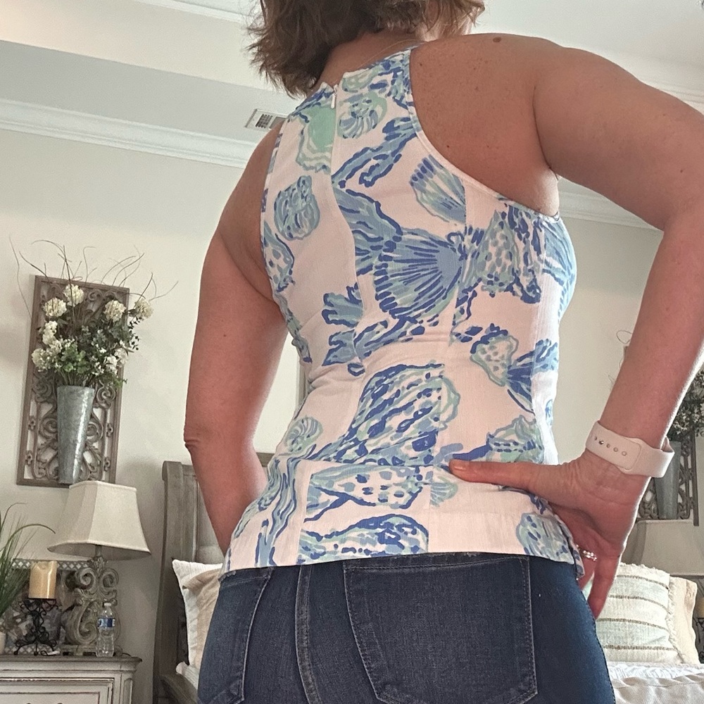 Lily top